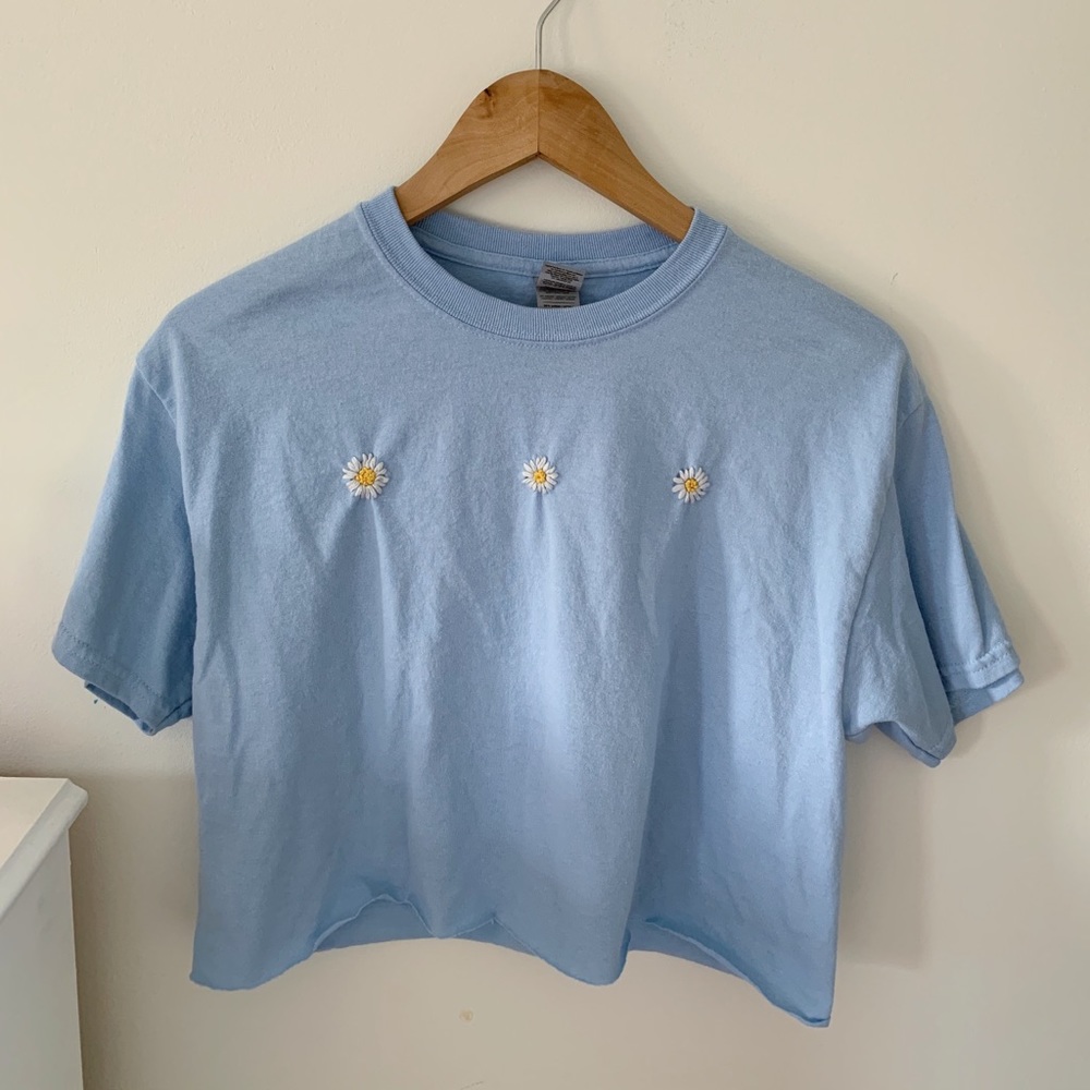 Embroidered Cropped T-Shirt